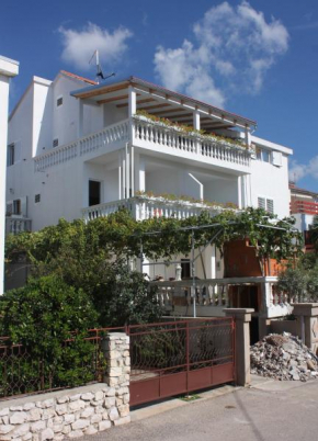 Apartments with a parking space Vodice - 2995  Водице
